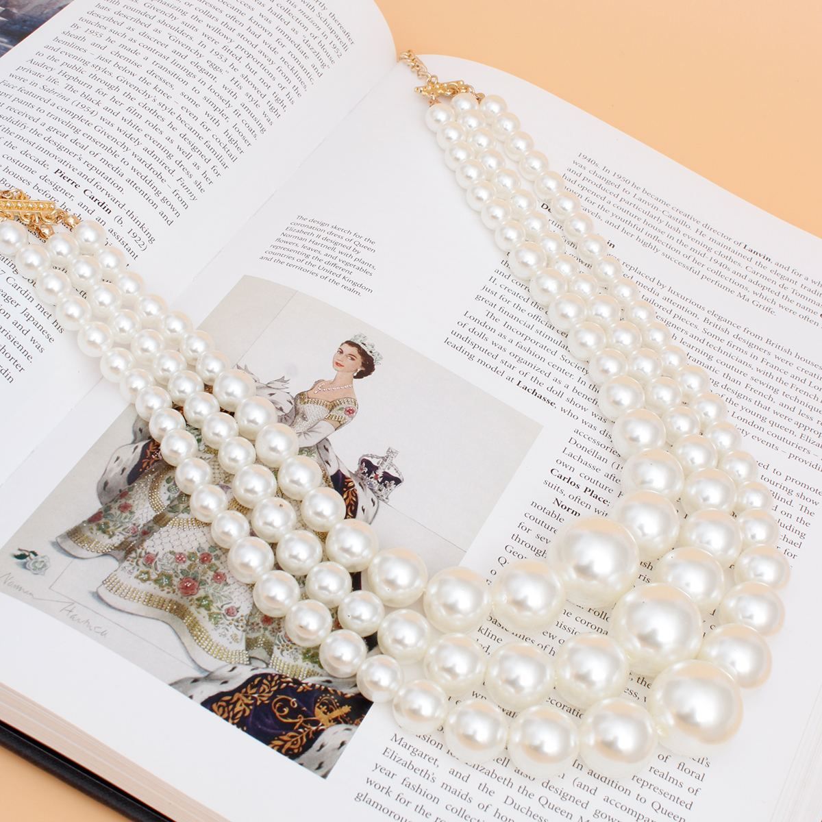 Pearl Necklace Cream Bubble Gum 3 Layer for Women